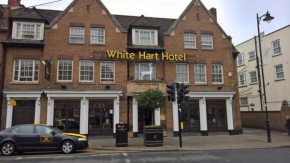  The White Hart Newmarket by Marston's Inns  Ньюмаркет